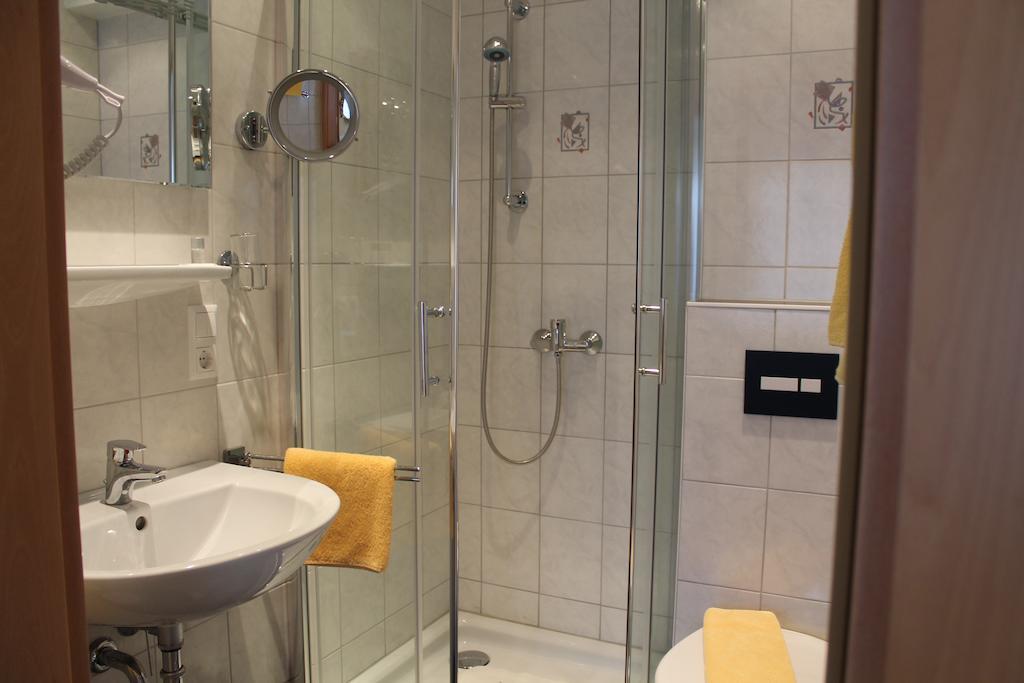Hotel Brigitte Bad Krozingen Room photo