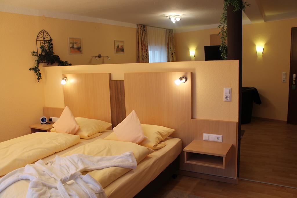 Hotel Brigitte Bad Krozingen Room photo