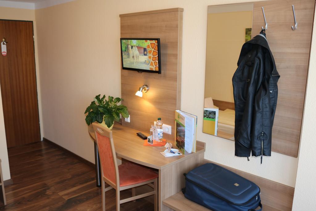 Hotel Brigitte Bad Krozingen Exterior photo